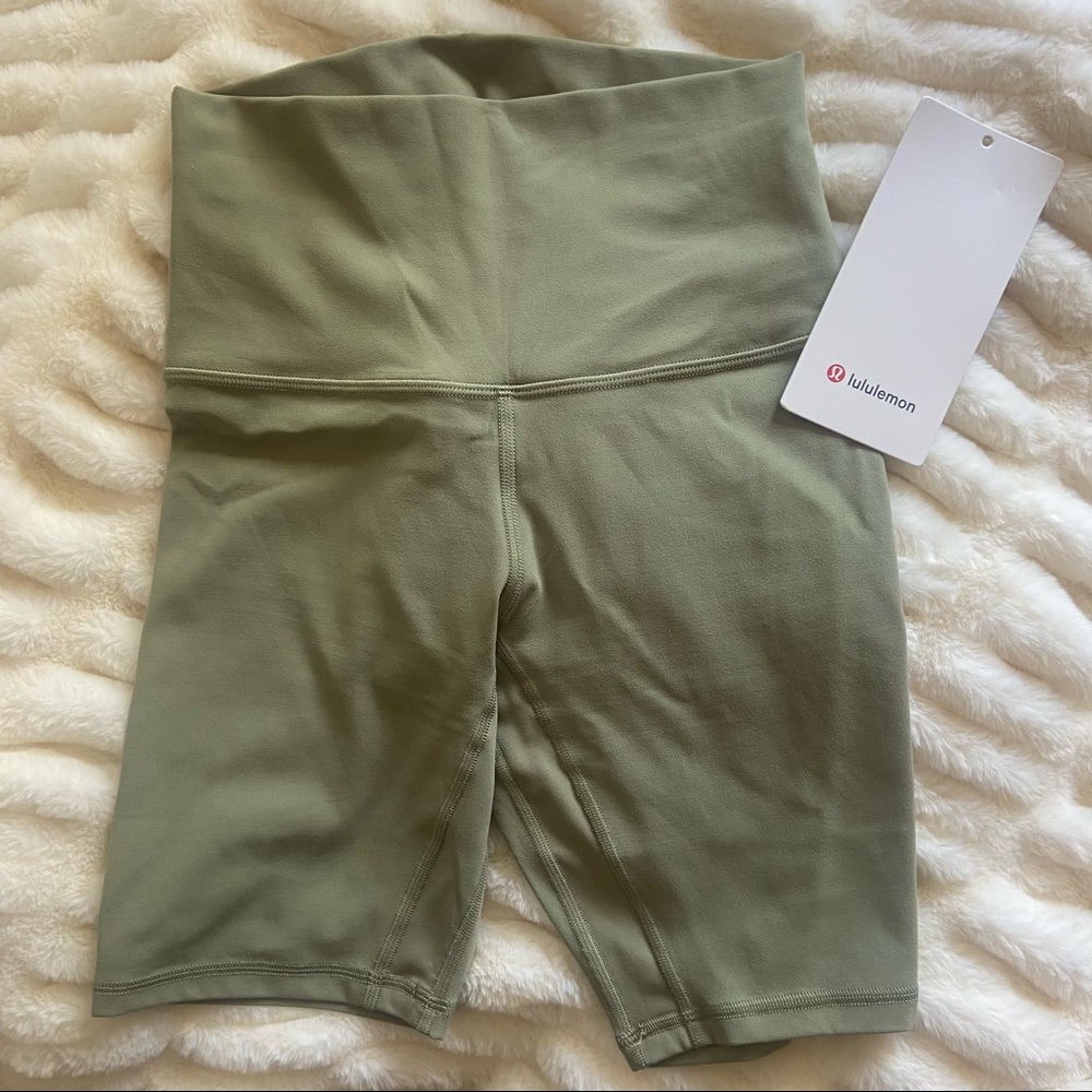 Lululemon Align HR Short 8” BRAND NEW